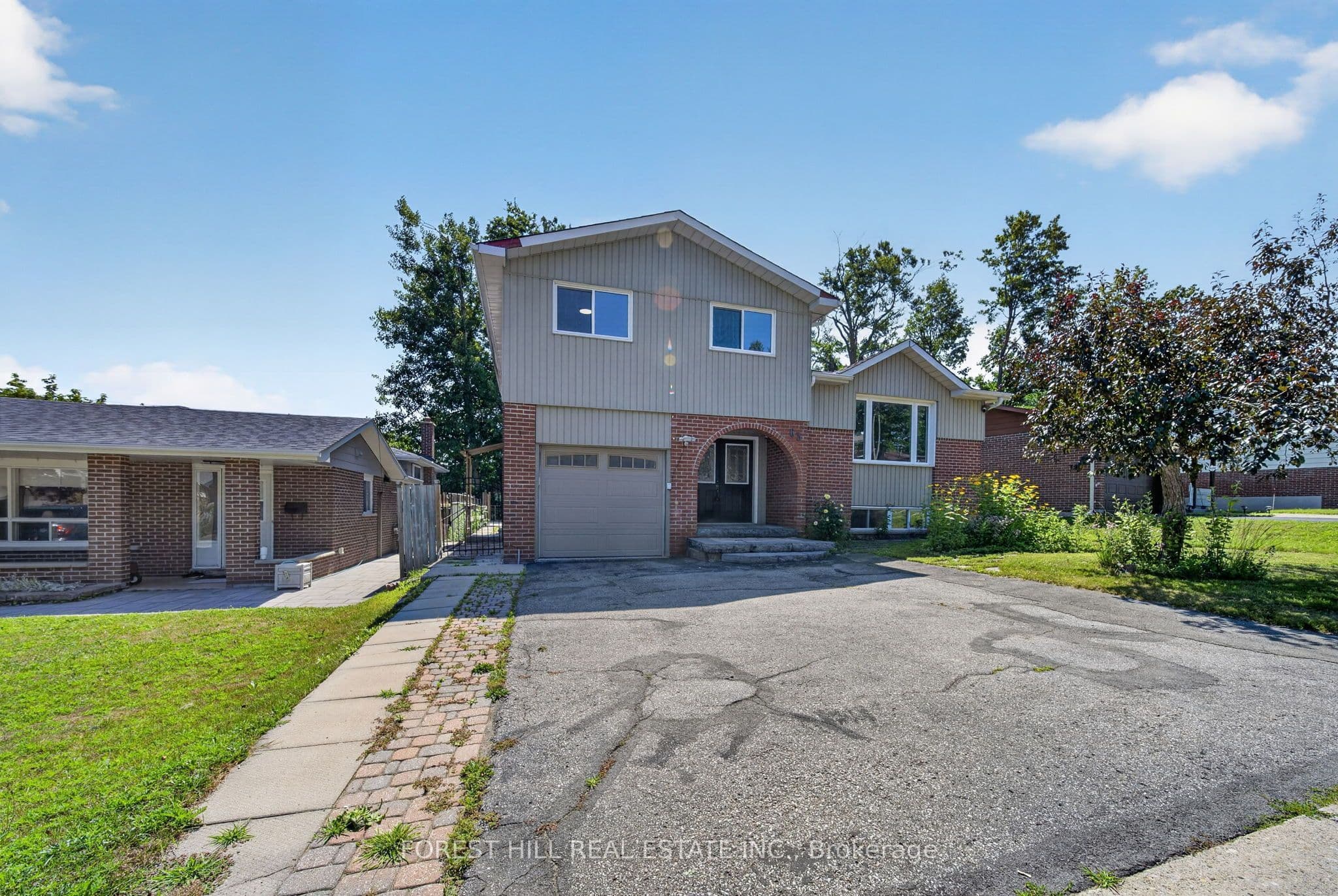 63 Springdale Drive photo 1