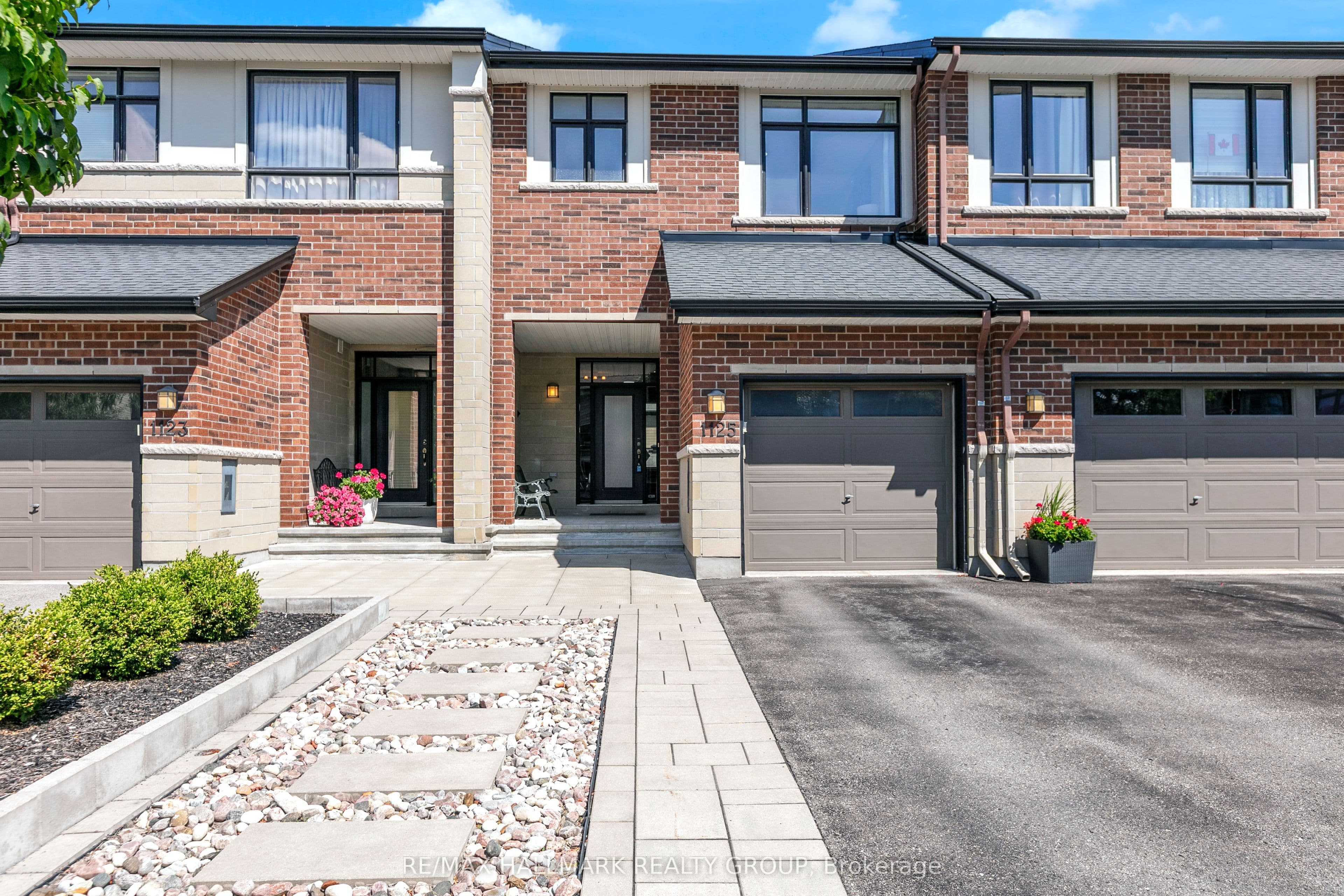 1125 Tischart Crescent photo 1