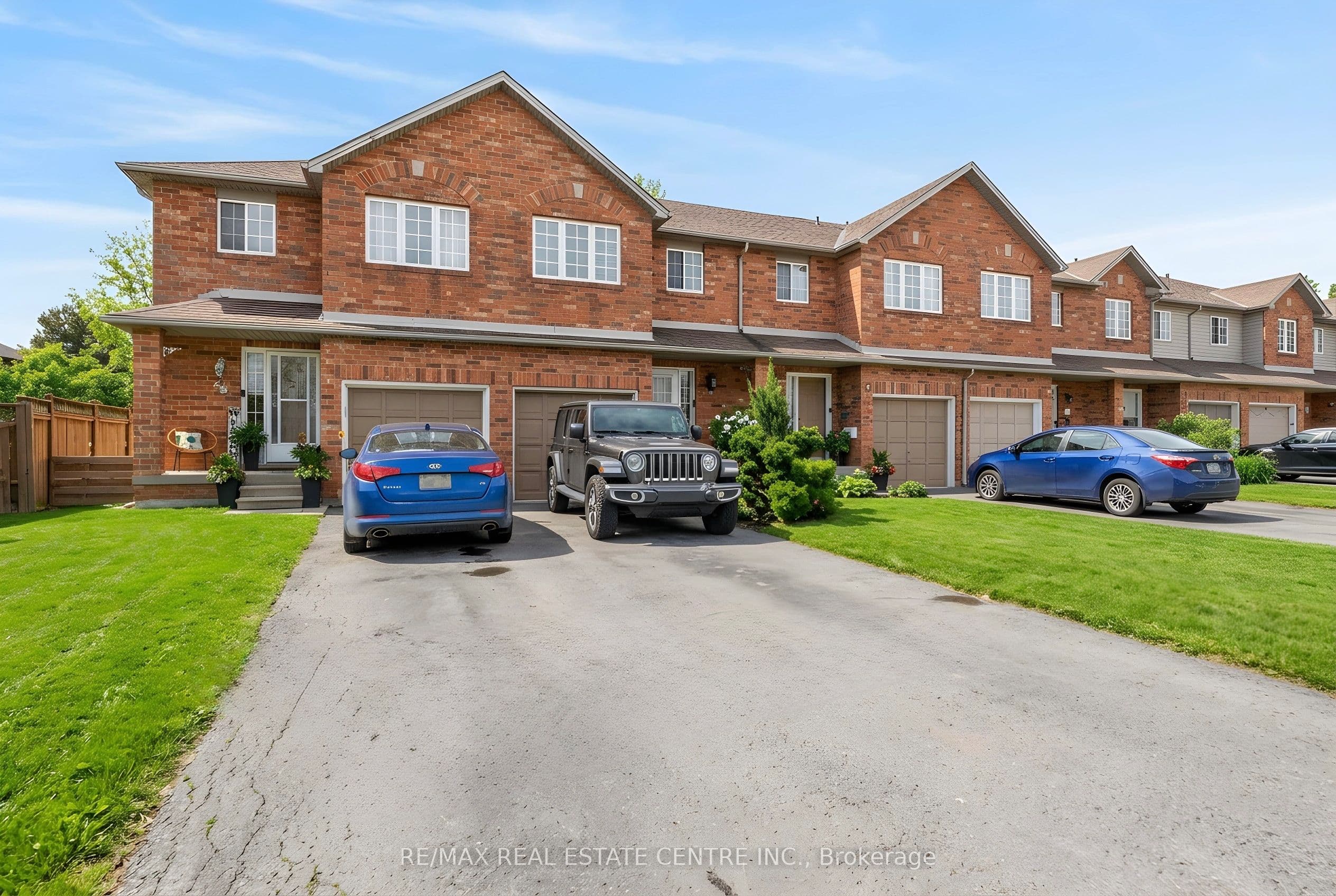 Unit 29 10 Cadham Boulevard photo 1