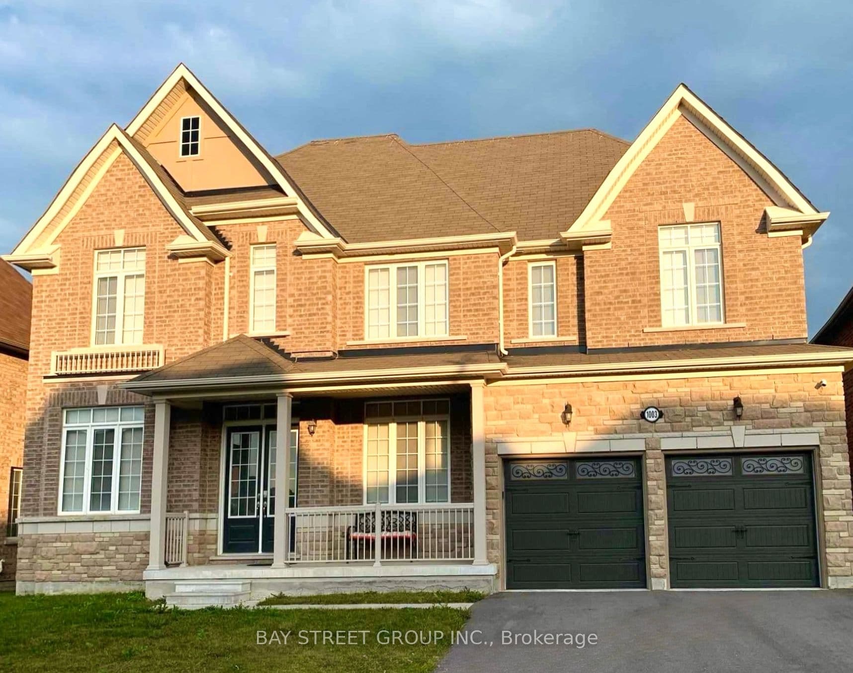 1003 Green Street photo 1