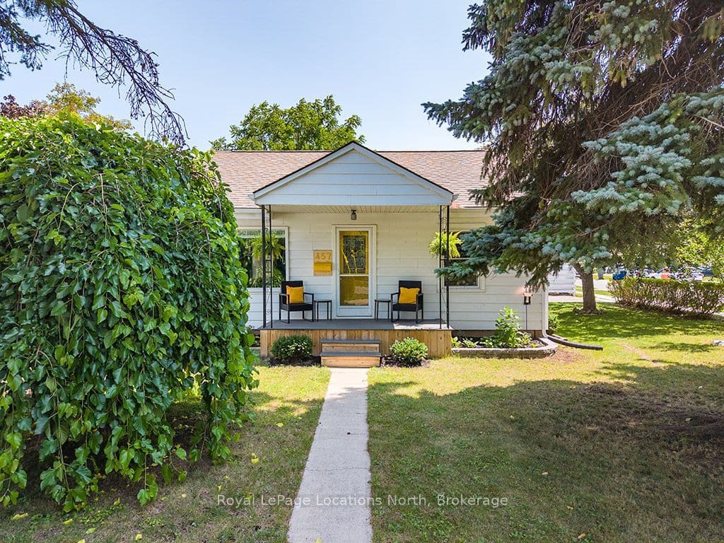 457 Maple Street photo 1