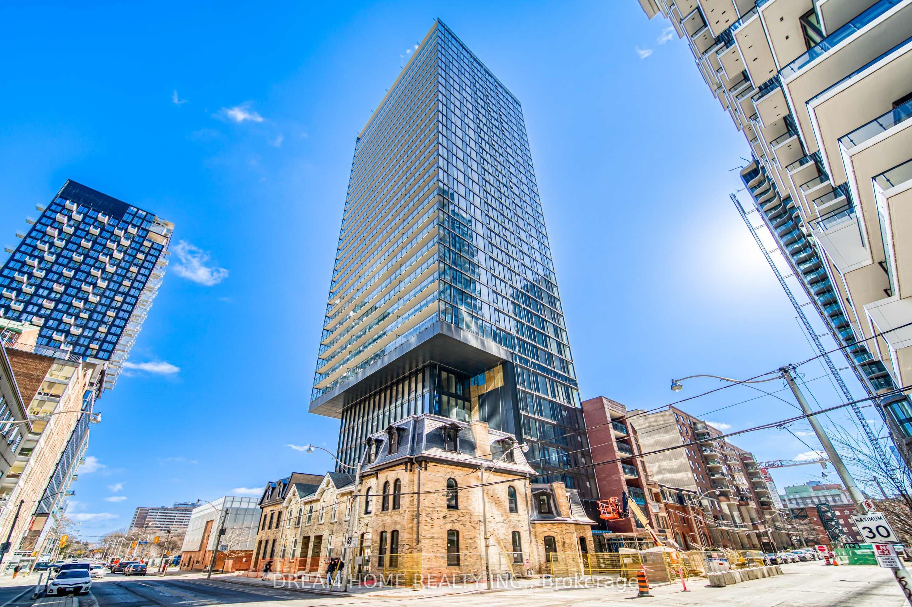 Unit 1004 47 Mutual Street photo 1