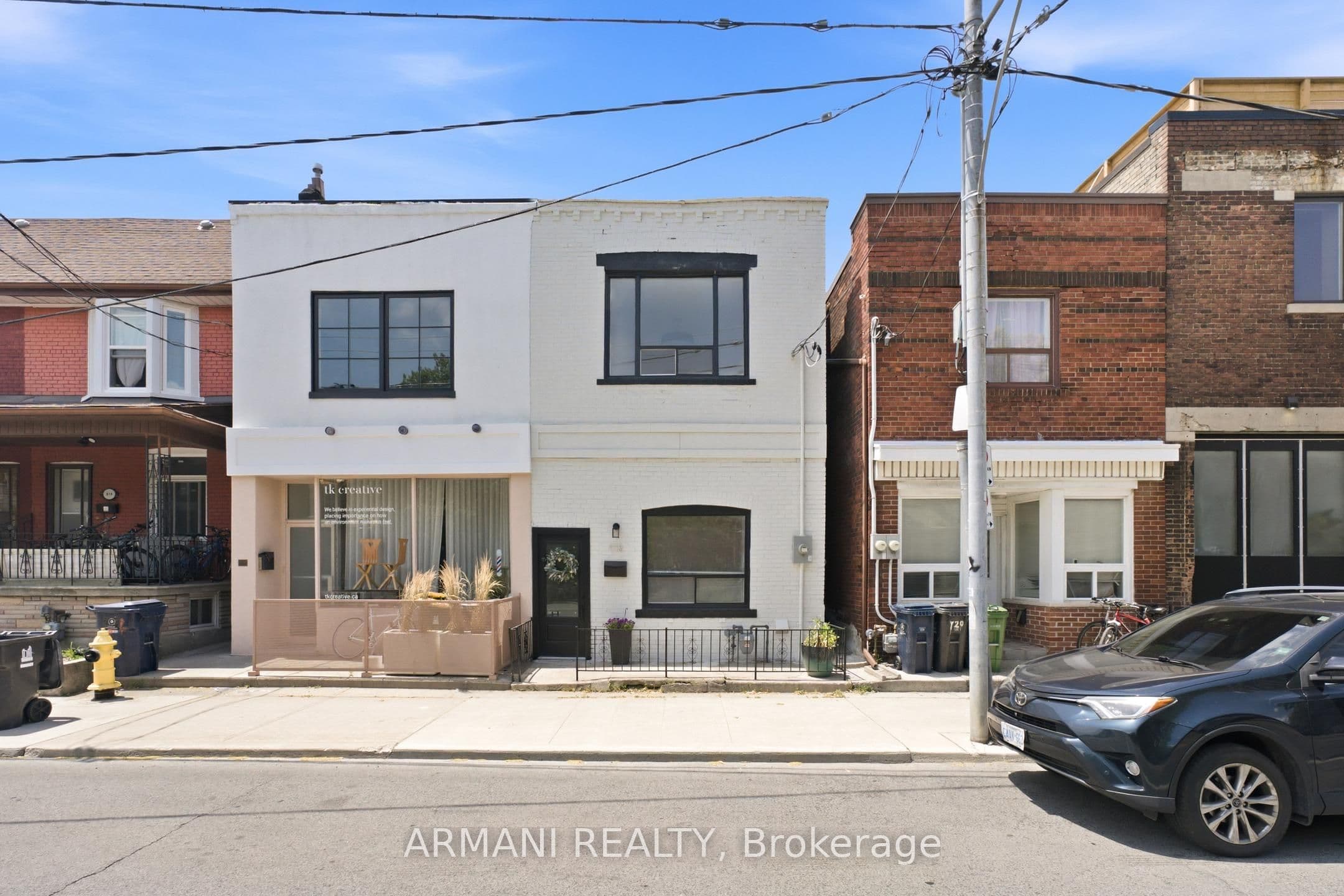 918 Ossington Avenue photo 1