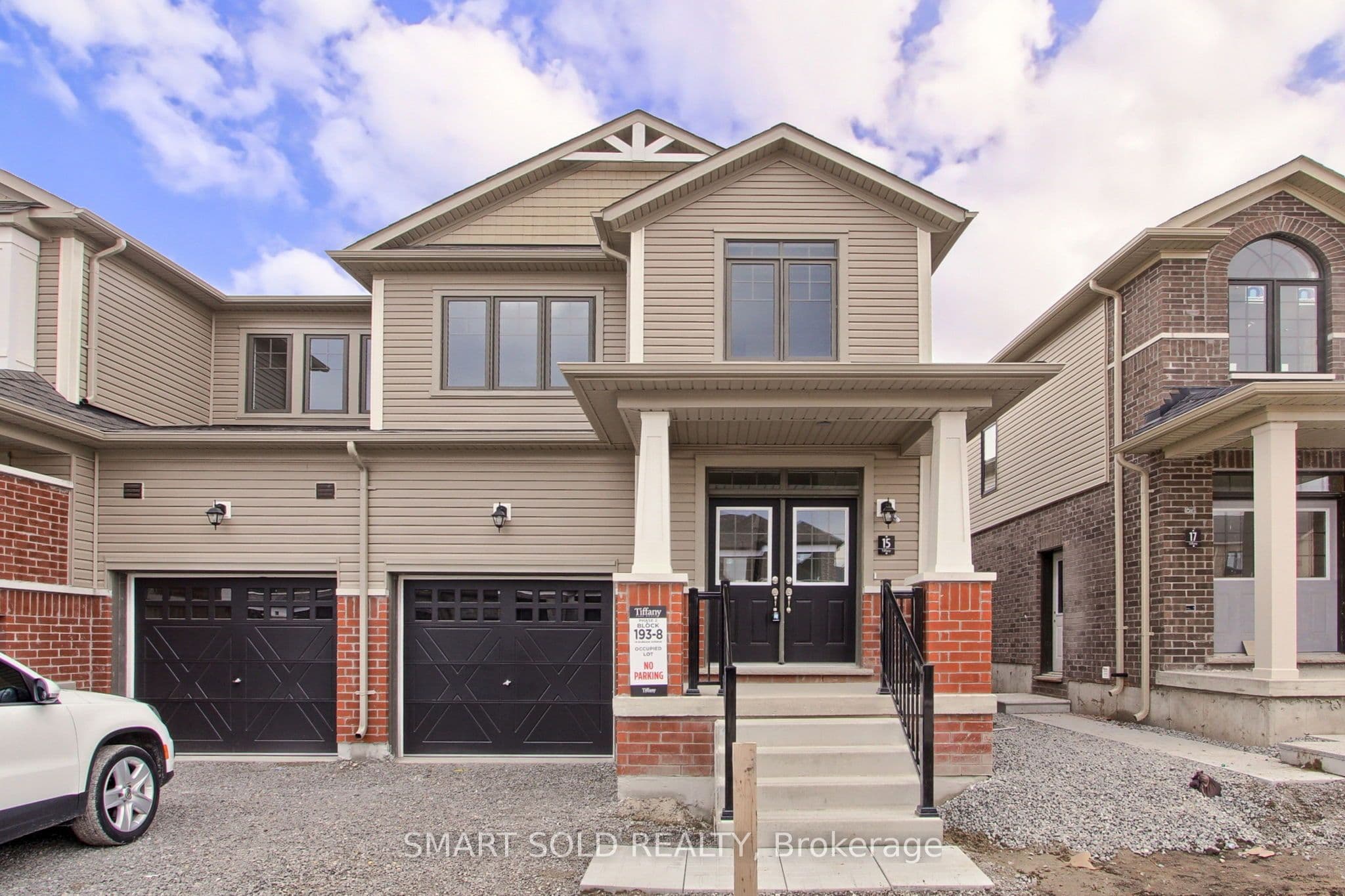 15 Durham Avenue photo 1
