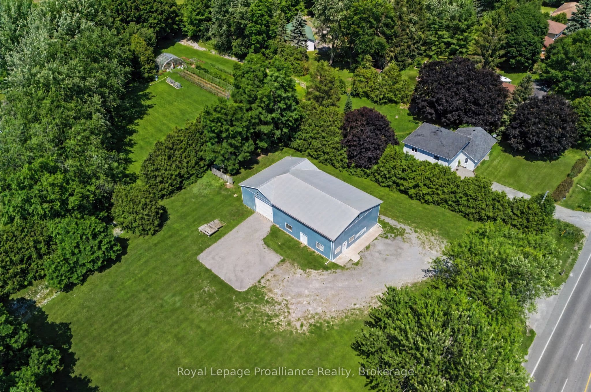 8296 Dale Road photo 1
