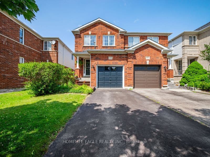 479 Heddle Crescent photo 1