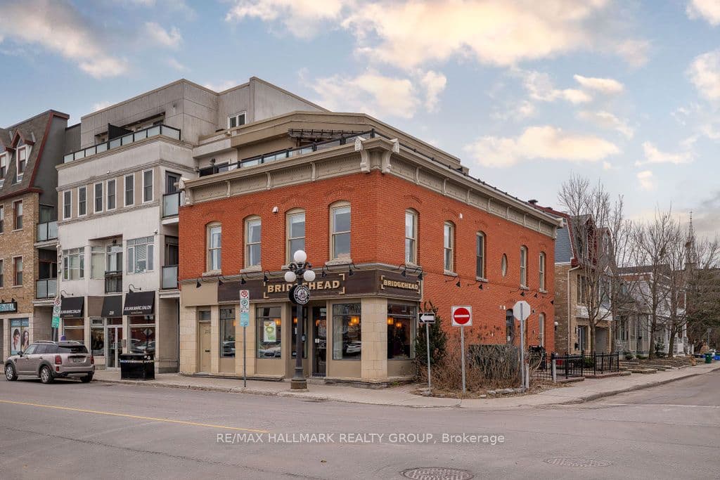 226 Dalhousie Avenue photo 1