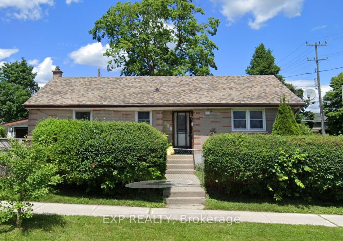456 Cordach Crescent photo 1