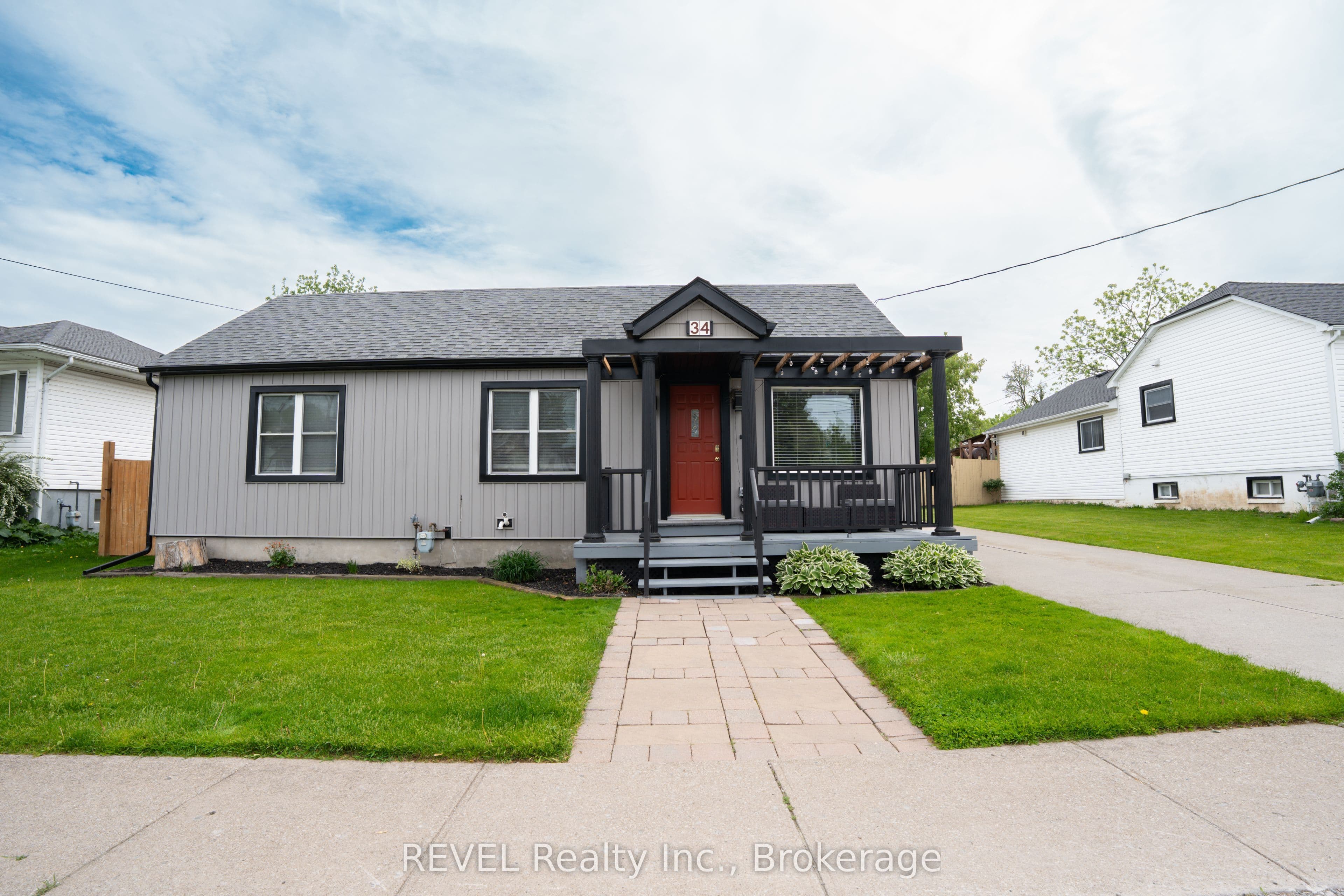 34 Bloomfield Avenue photo 1