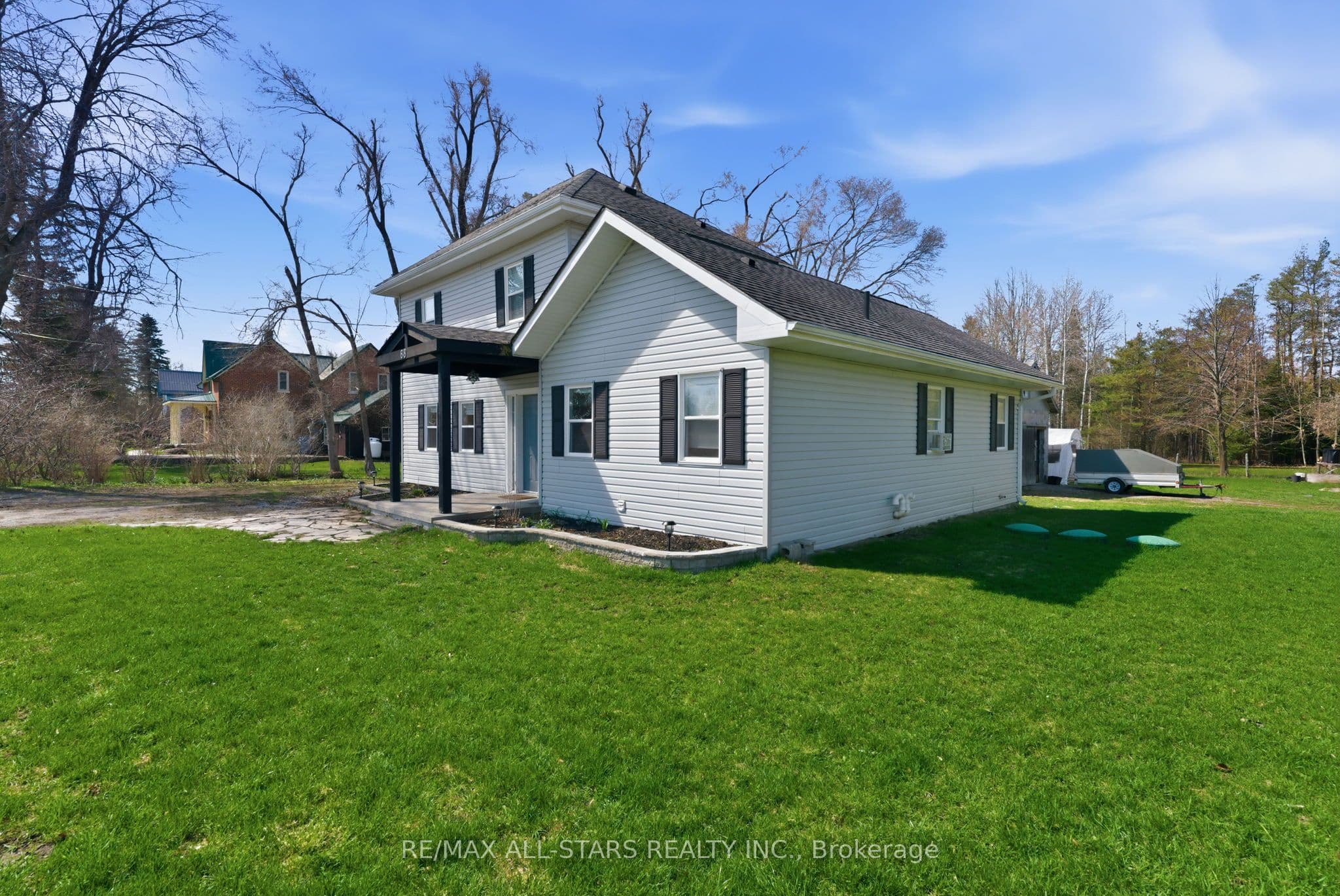 88 Victoria Road photo 1