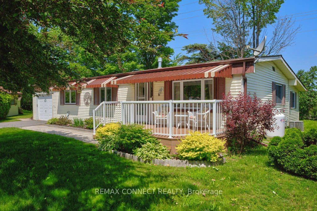 8 Circle Drive photo 1