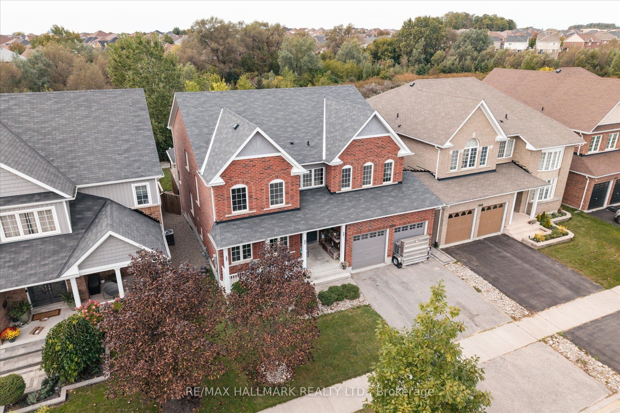 1864 Arborwood Drive photo 1