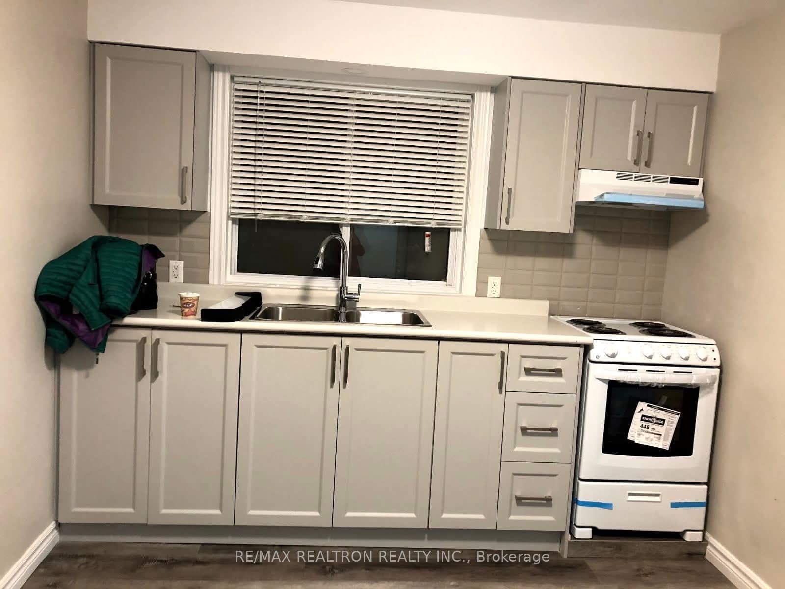Unit 1 1576 Eglinton Avenue photo 1