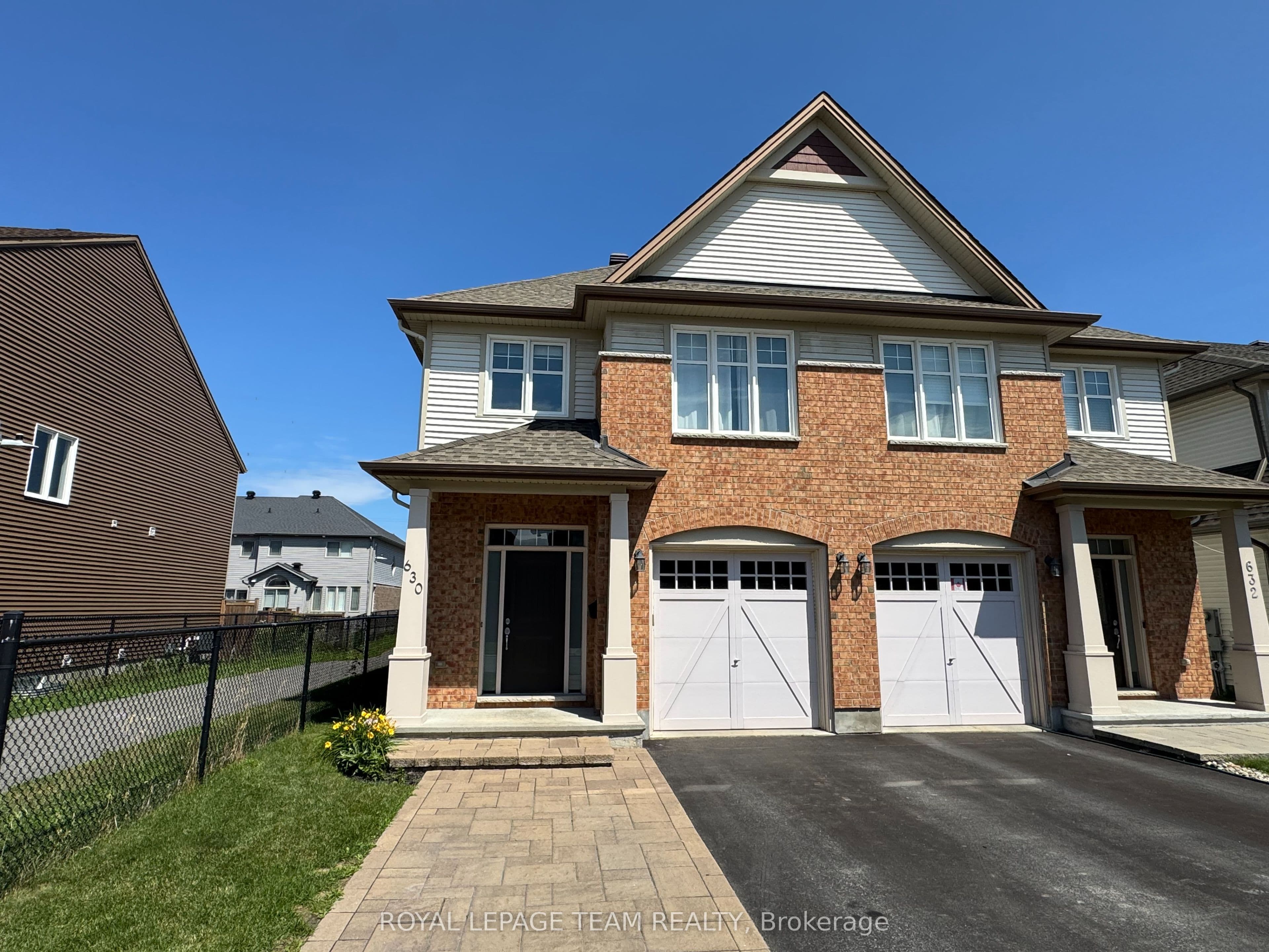 630 Moorpark Avenue photo 1