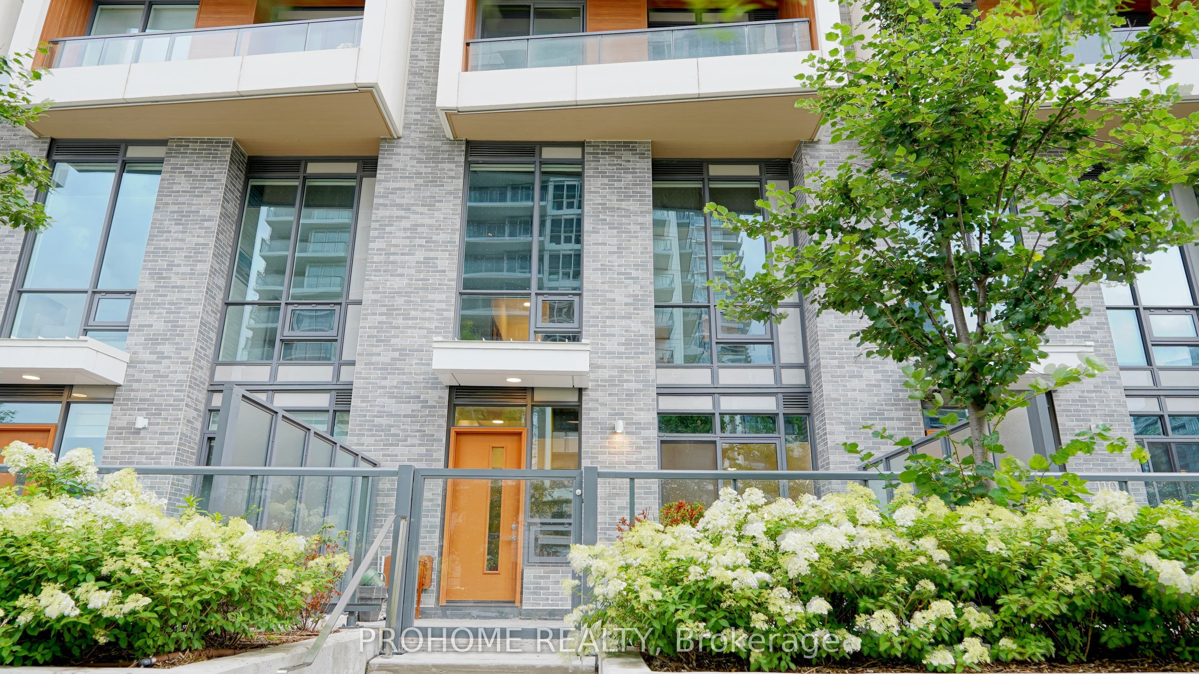 Unit 111 27 McMahon Drive photo 1