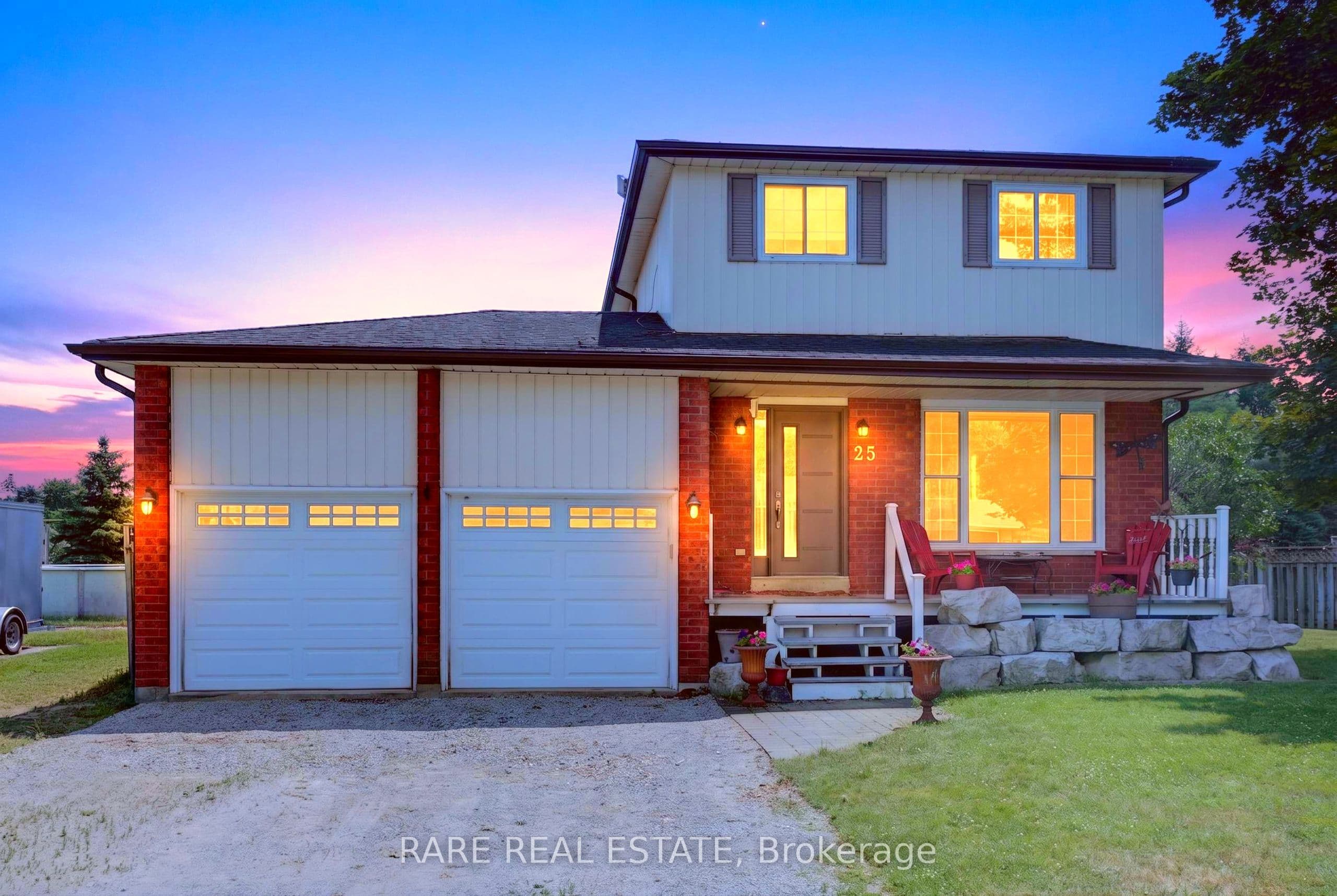 25 Edgewood Crescent photo 1