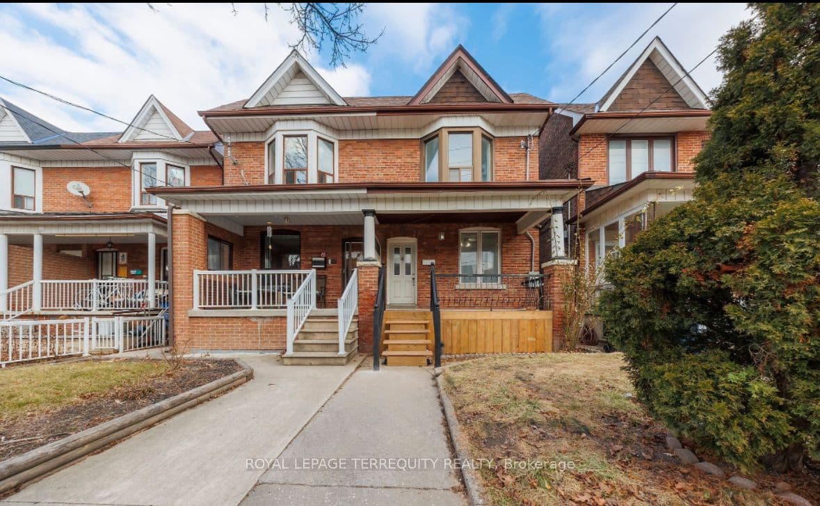 Unit Upper 185 Laughton Avenue photo 1