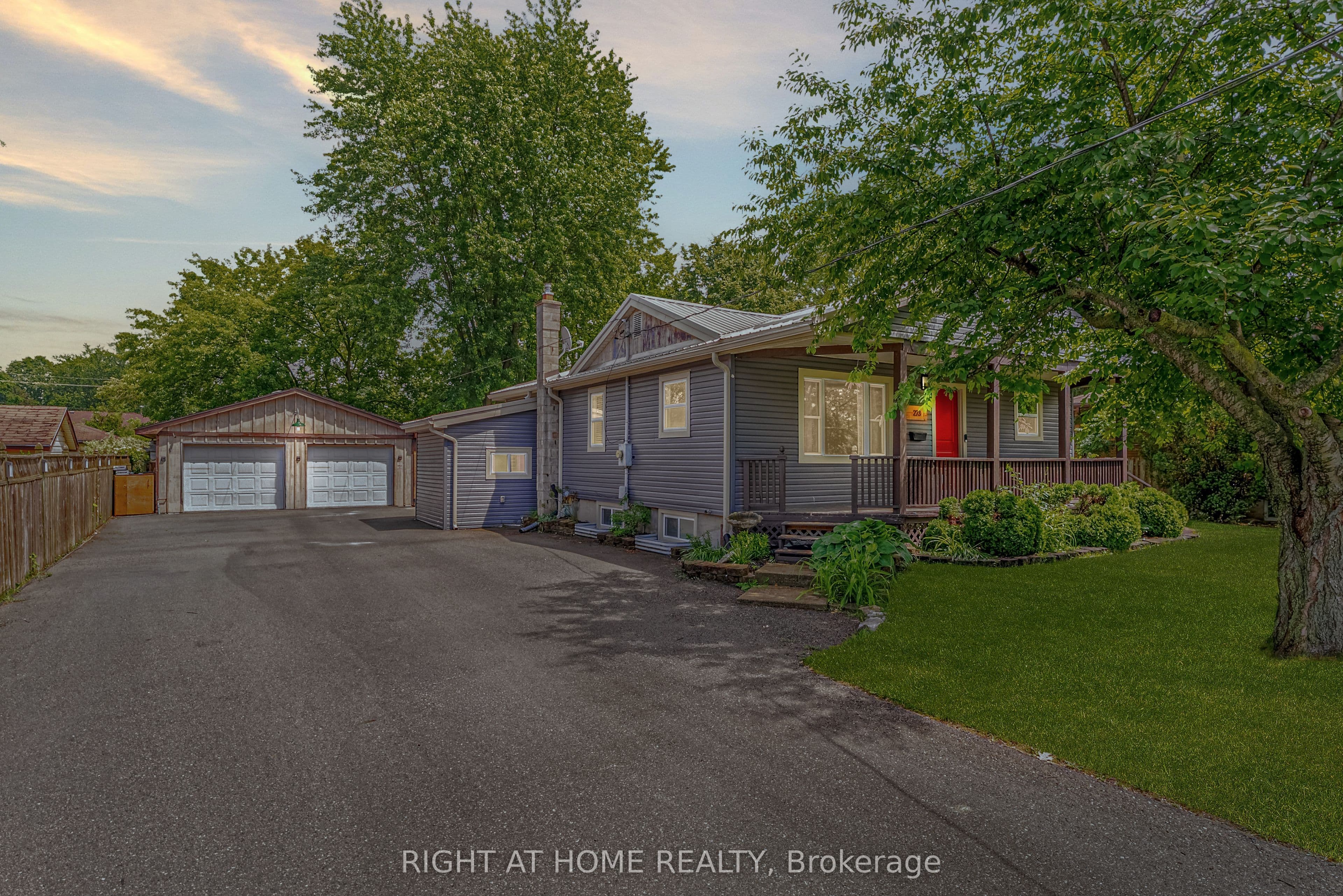 273 Alma Street photo 1