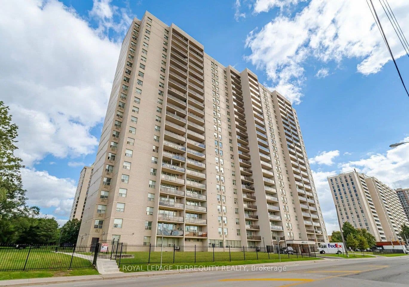 Unit 2212 155 Marlee Avenue photo 1