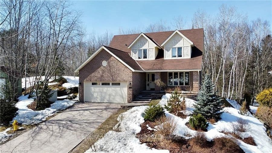 185 Mclean Road photo 1