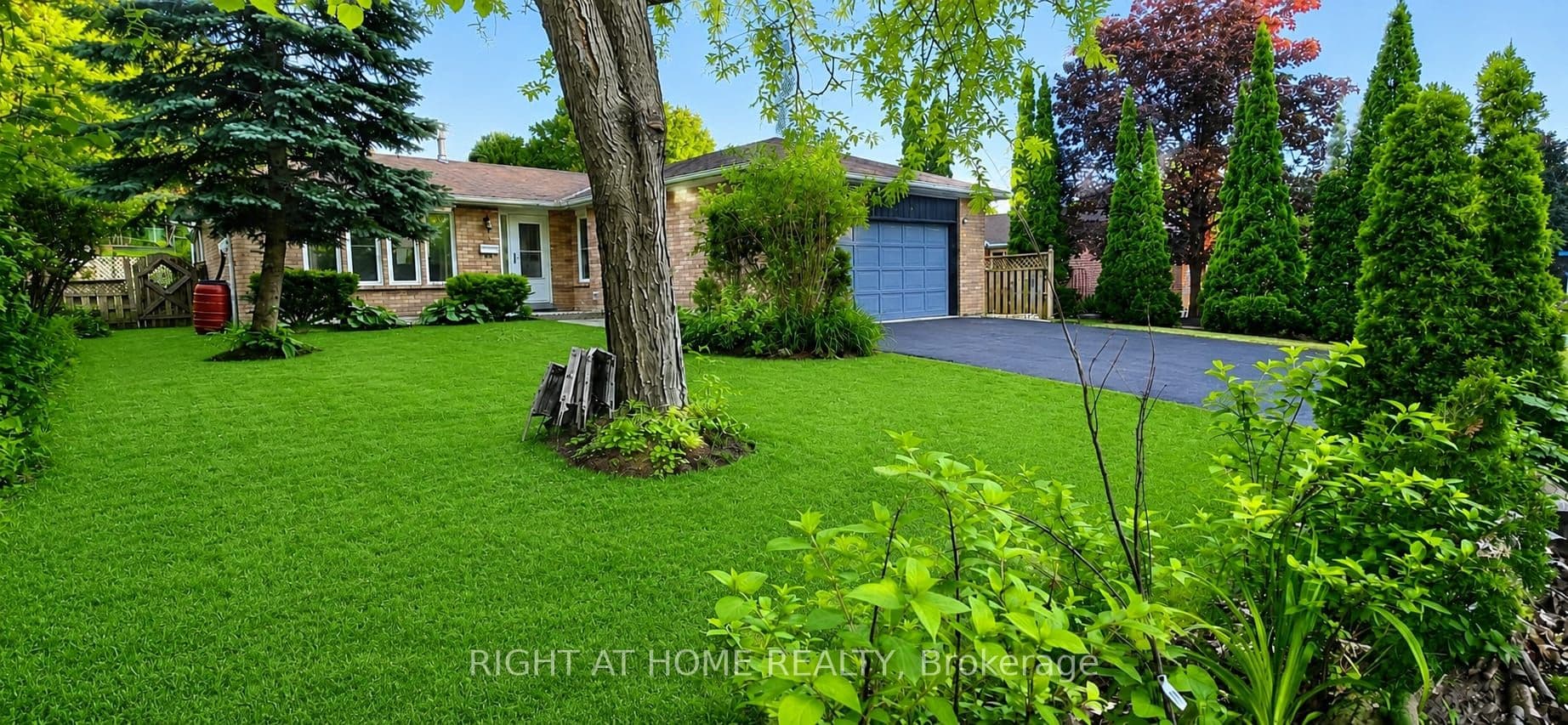 941 Victoria Street photo 1