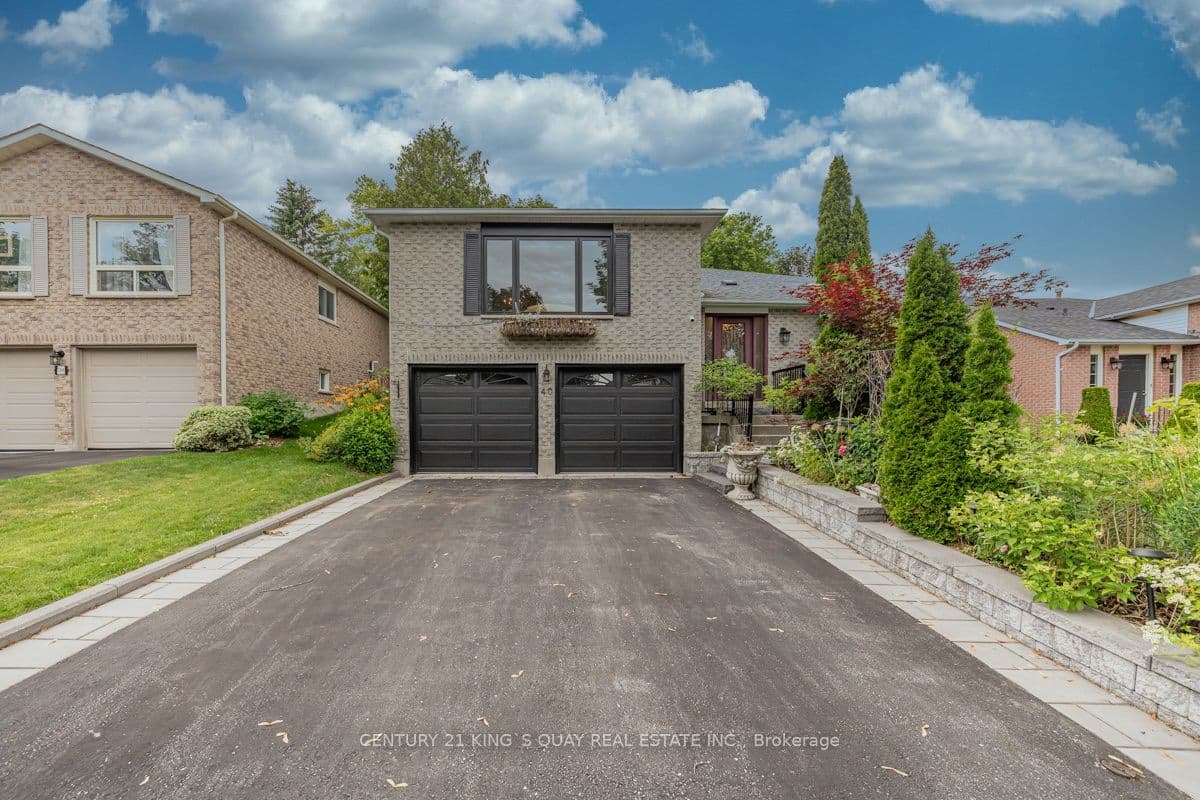 40 Stonehill Boulevard photo 1