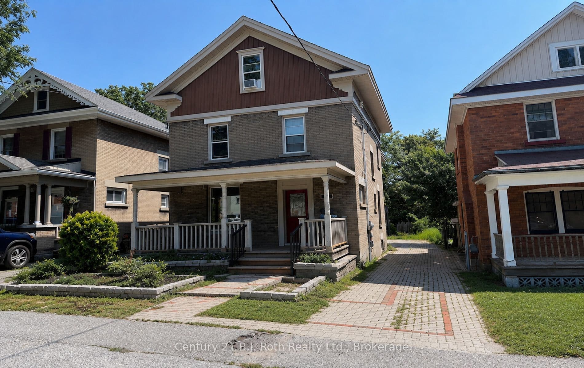 100 Cameron Street photo 1
