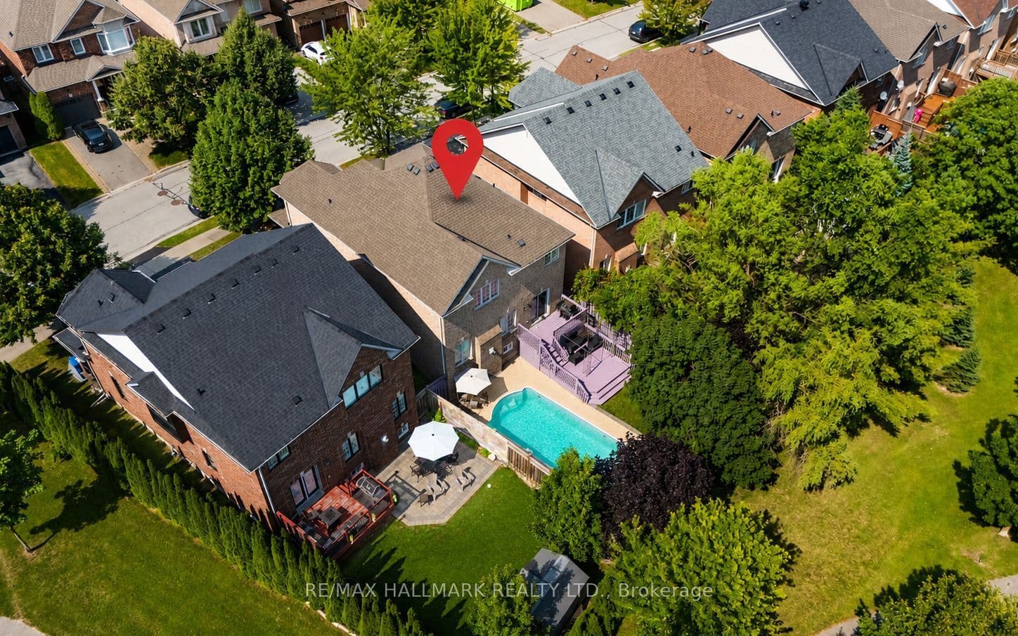 614 Society Crescent photo 1