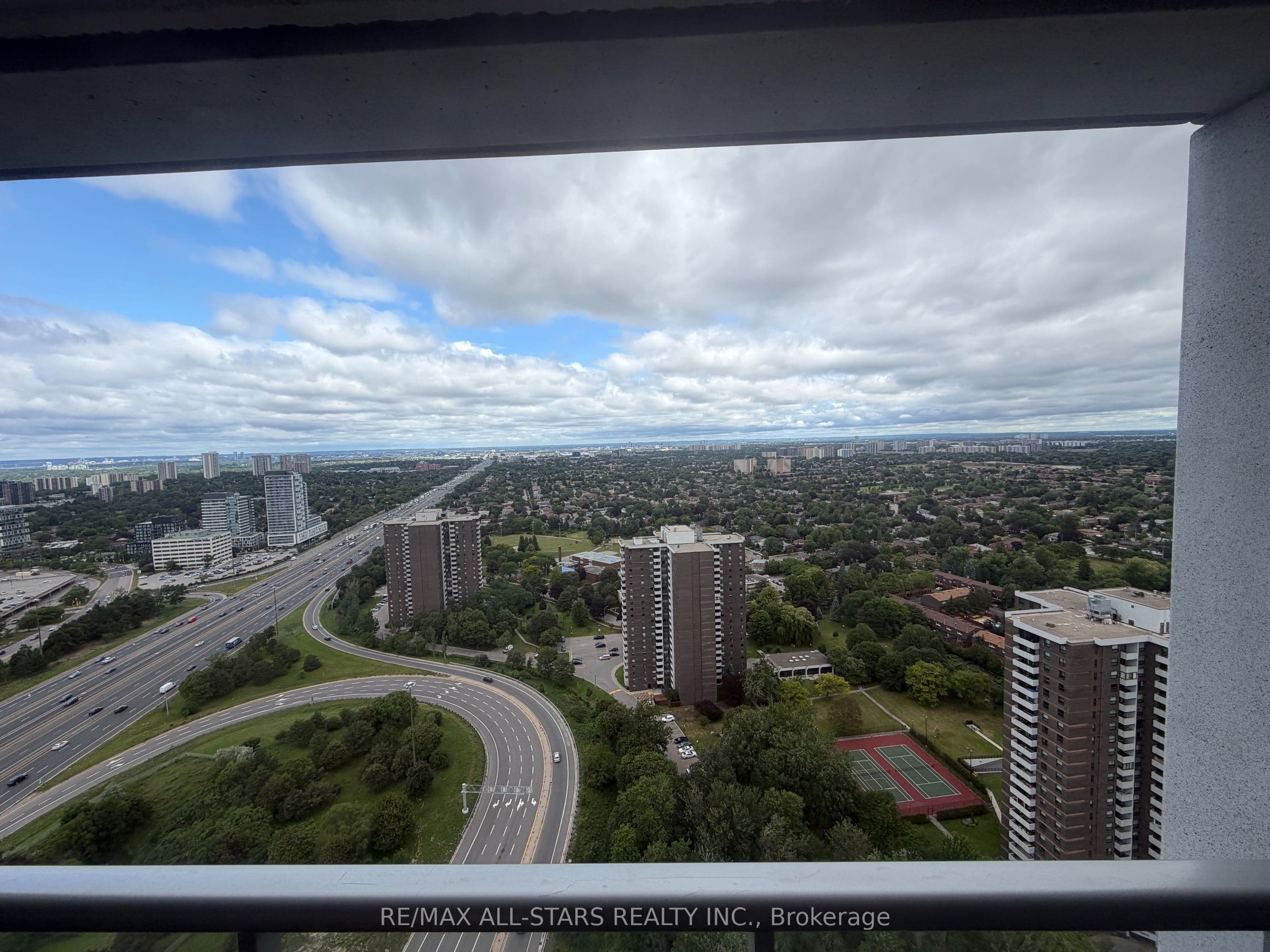 Unit 3605 2015 Sheppard Avenue photo 1