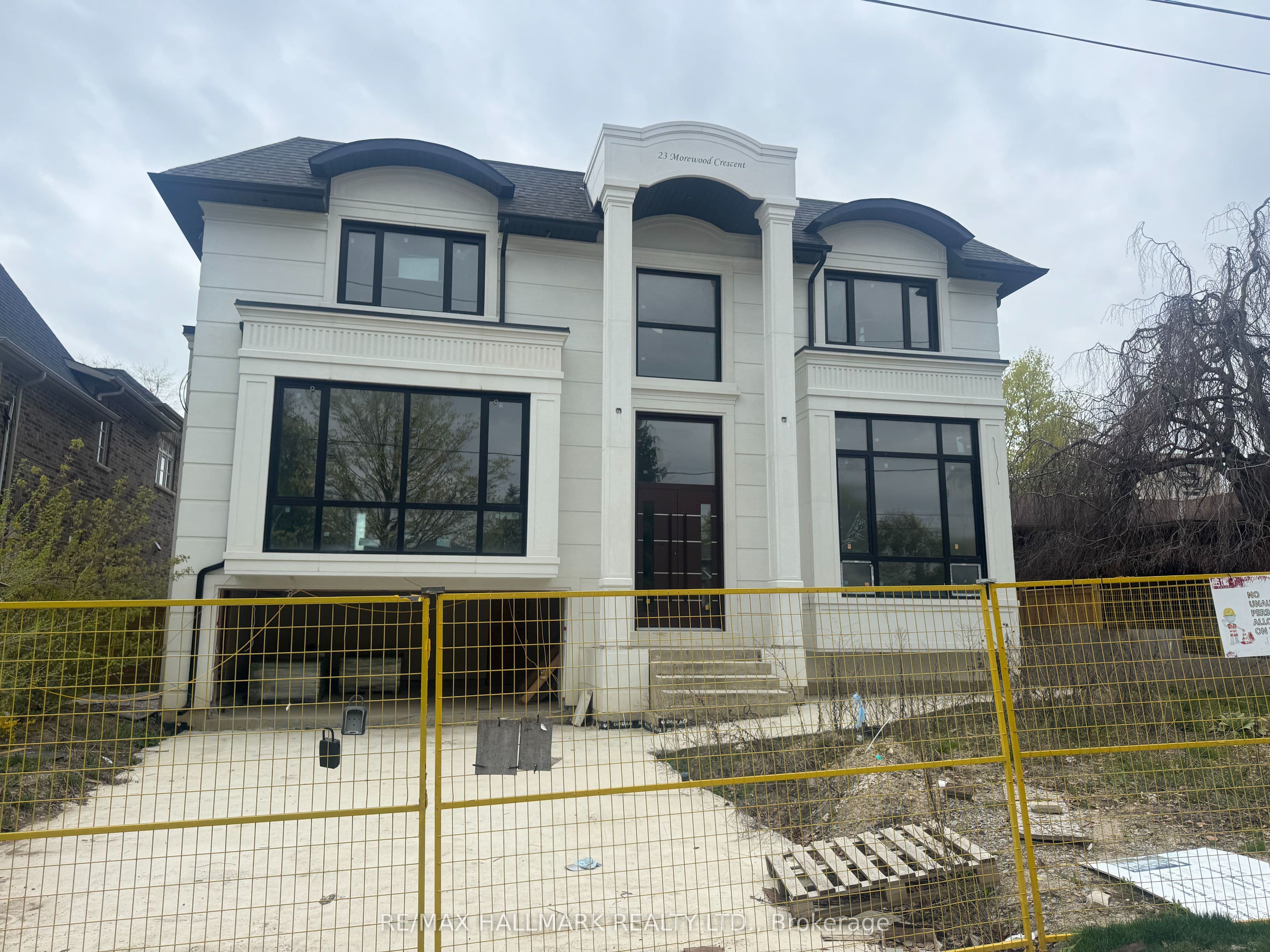 23 Morewood Crescent photo 1
