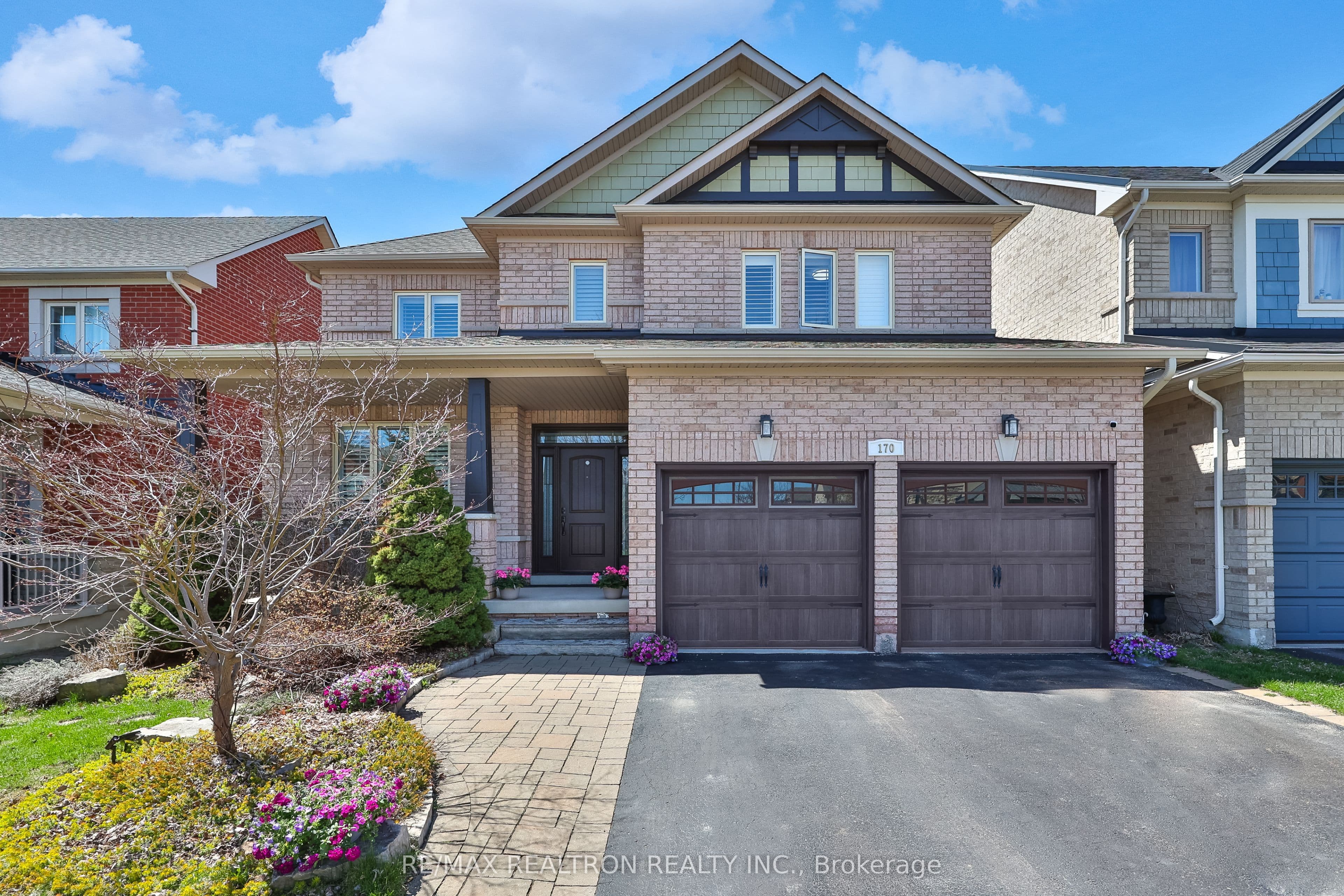 170 Silver Maple Road photo 1