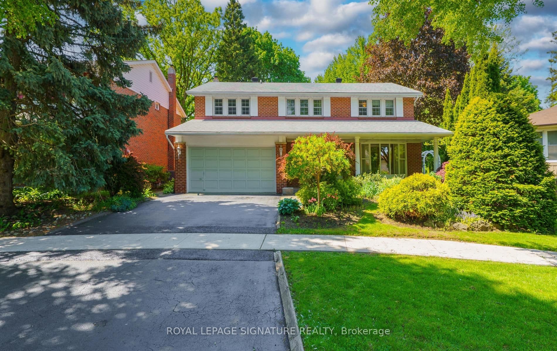 11 Gablehurst Crescent photo 1