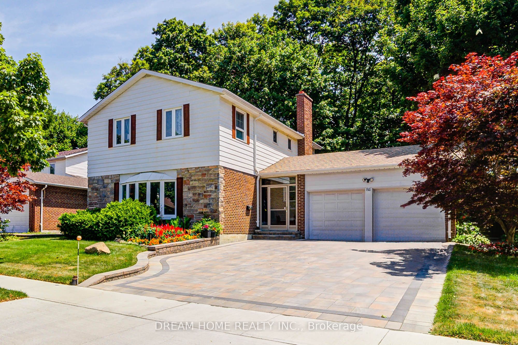 811 Huntingwood Drive photo 1