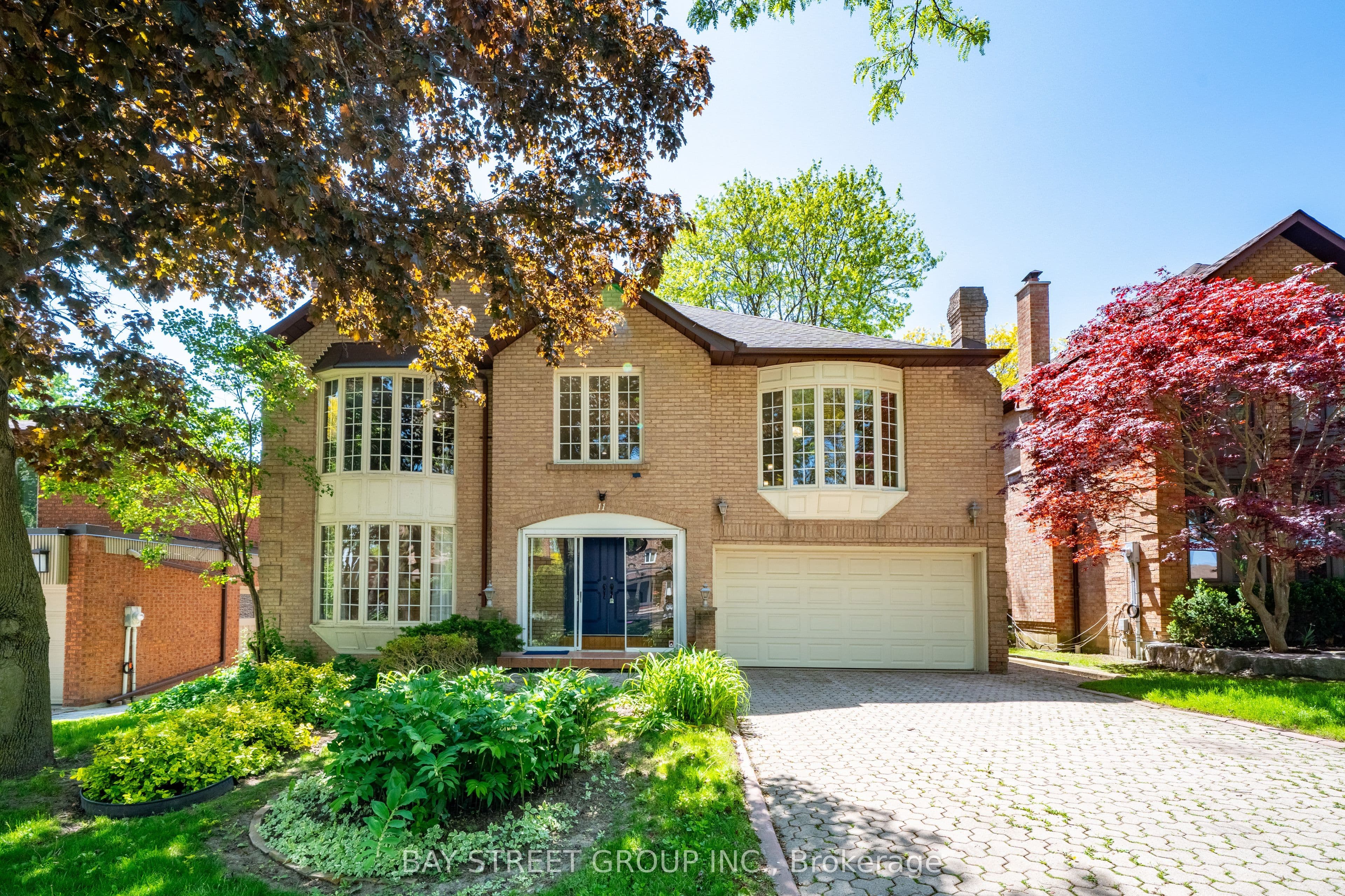 11 Riderwood Drive photo 1