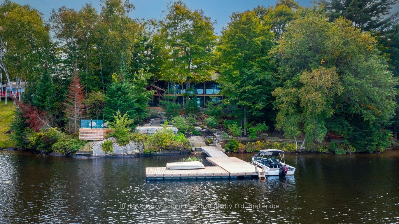 10 Park Drive photo 1