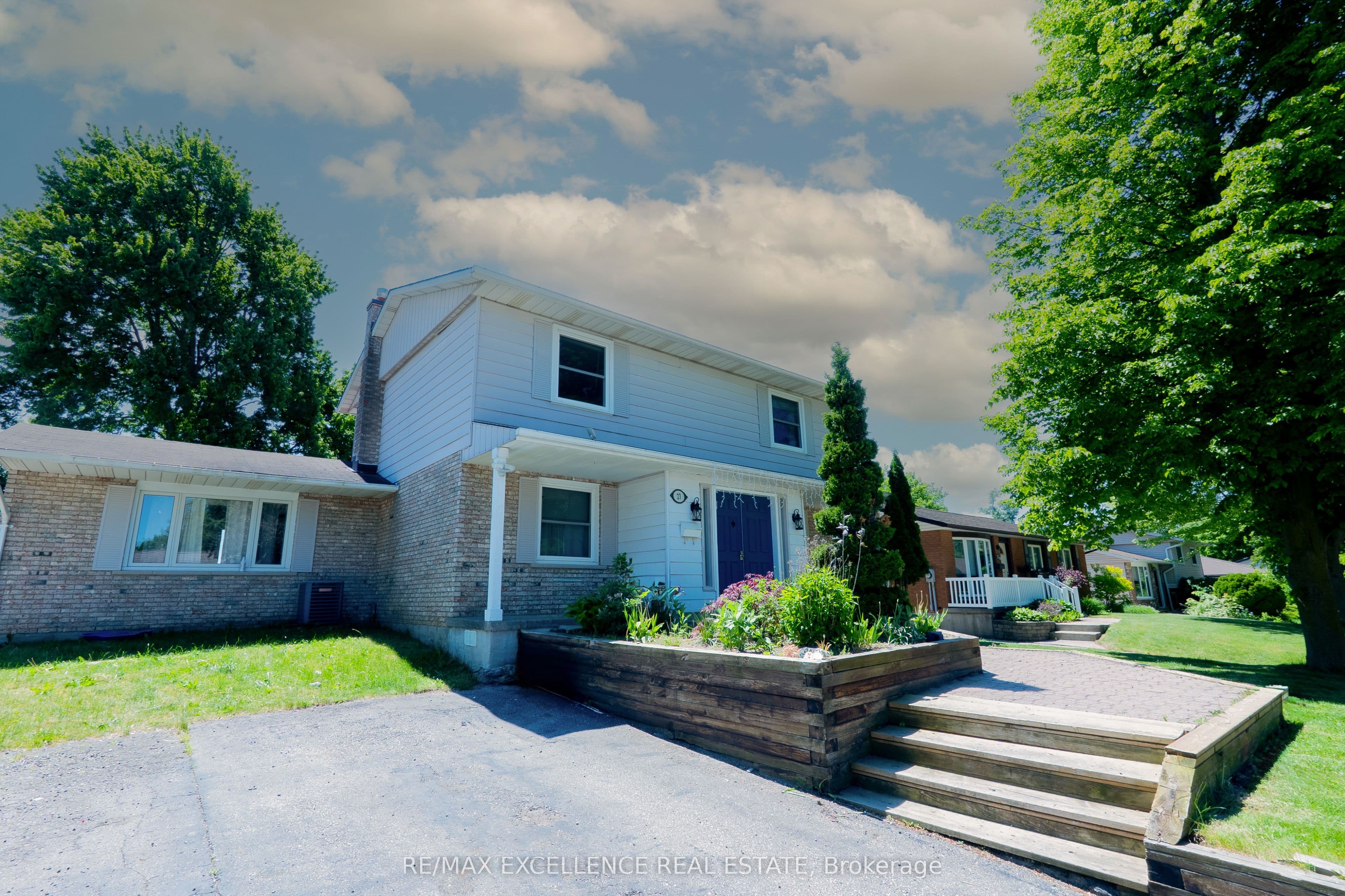 27 WADSWORTH Drive photo 1
