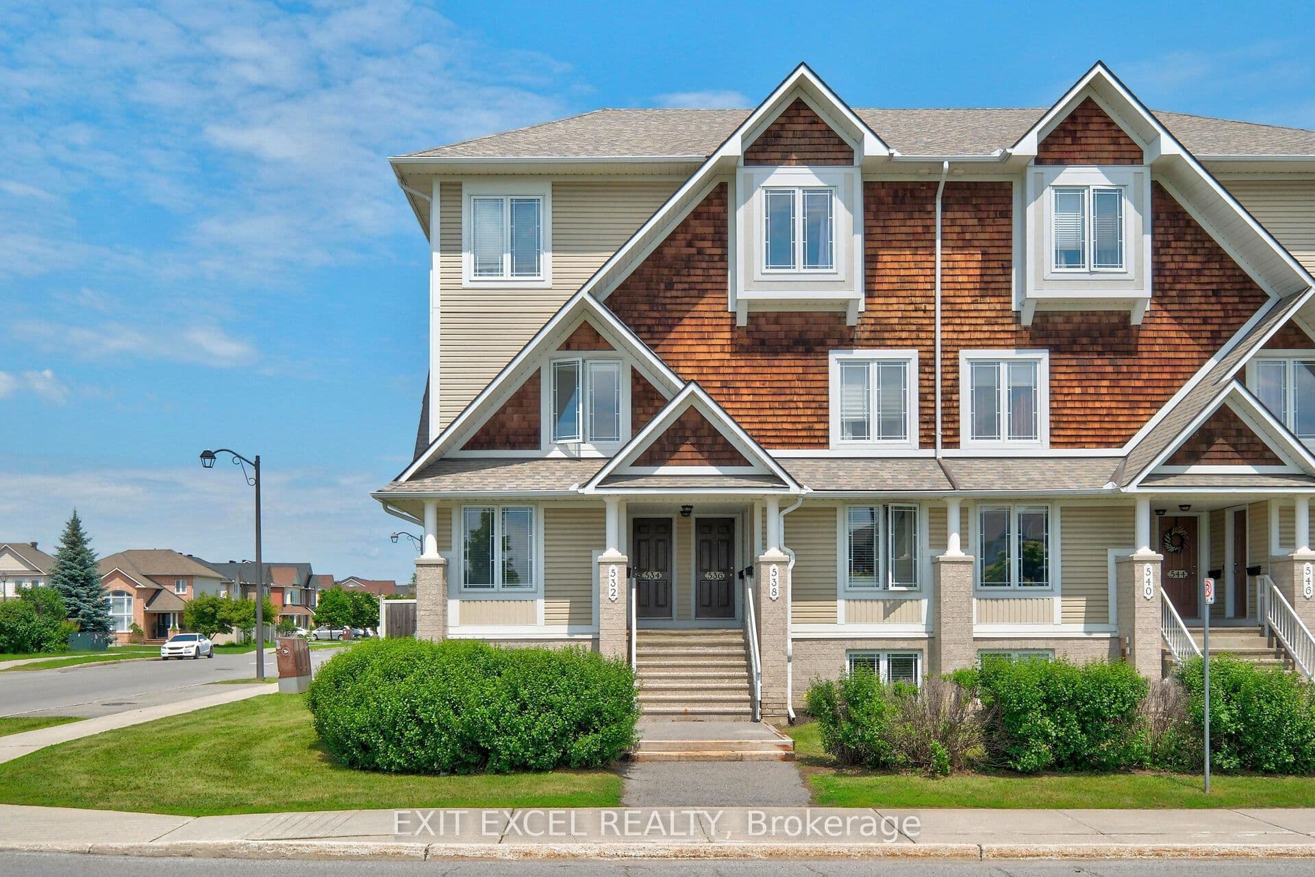 Unit 1 532 Lakeridge Drive photo 1