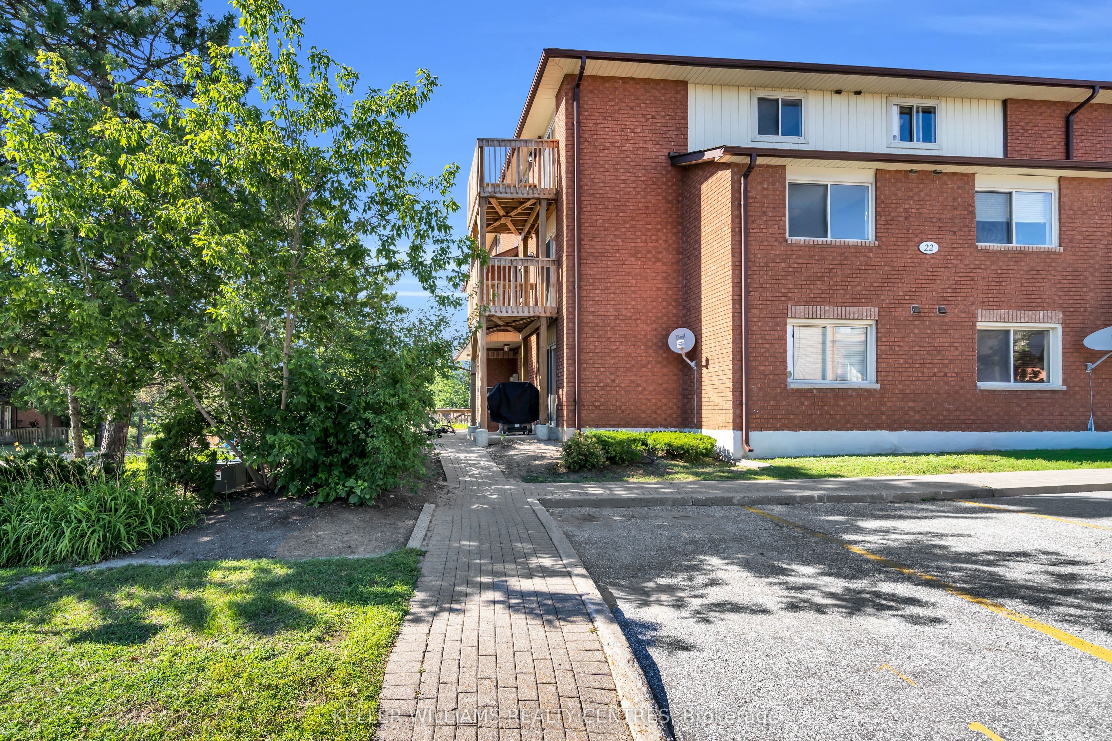 Unit 2 22 Meadow Lane photo 1