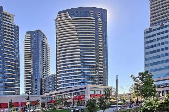 Unit 820 7161 Yonge Street photo 1