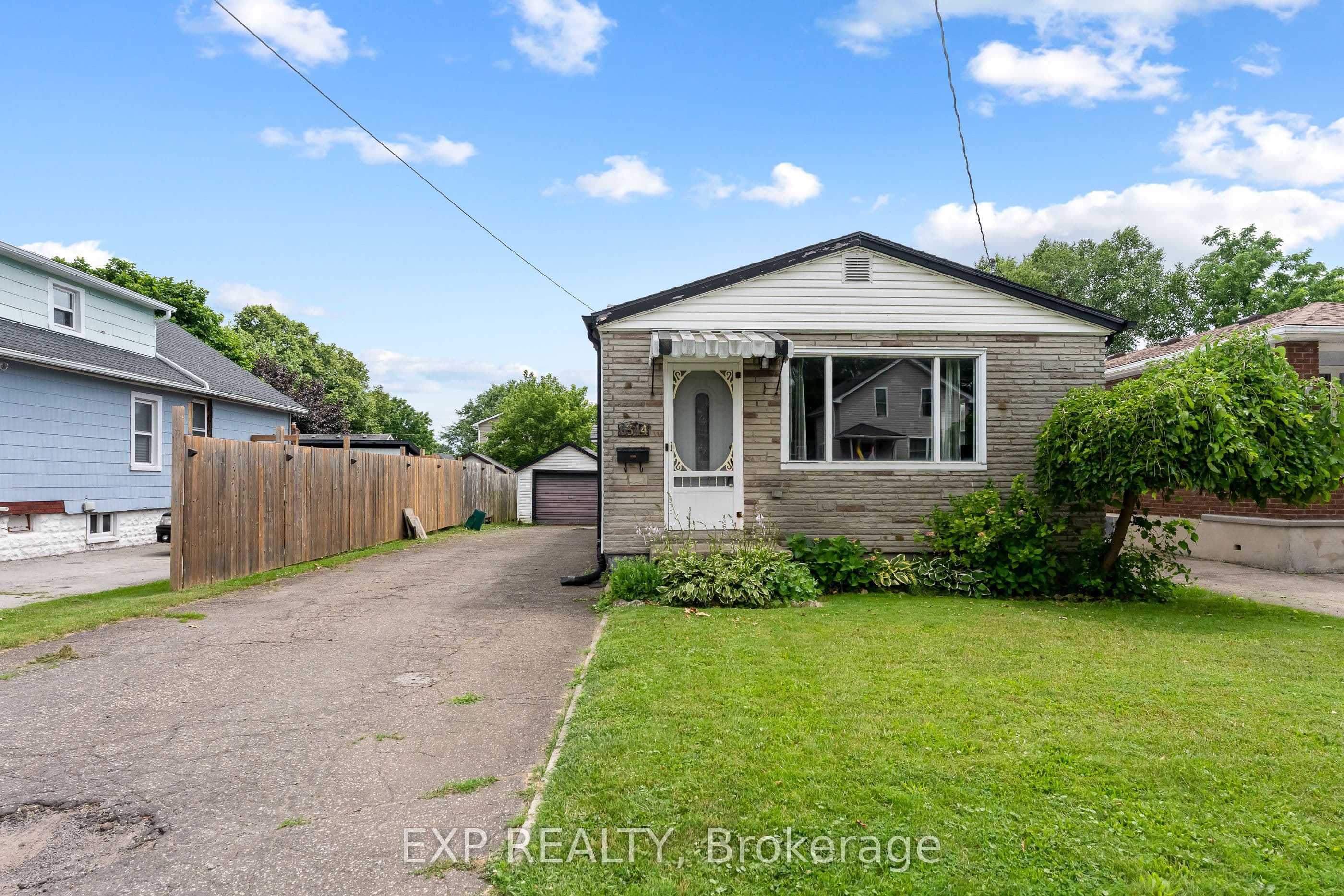 6344 Ash Street photo 1