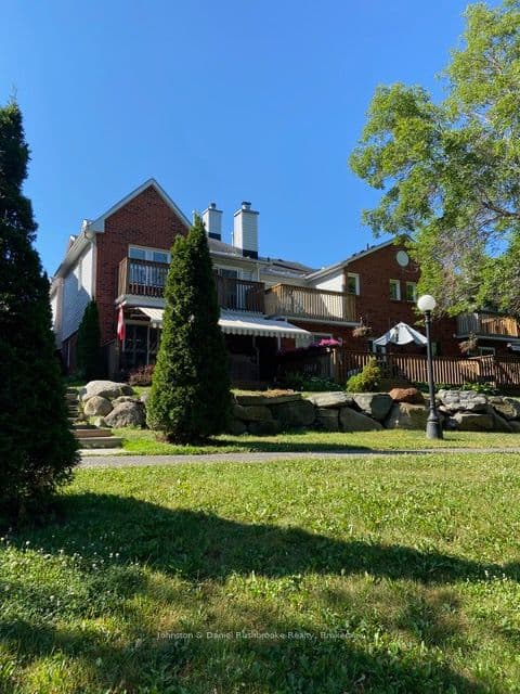 39 Shoreline Drive photo 1