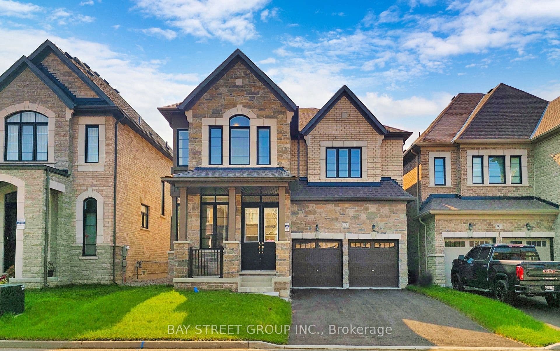 97 Halldorson Avenue photo 1
