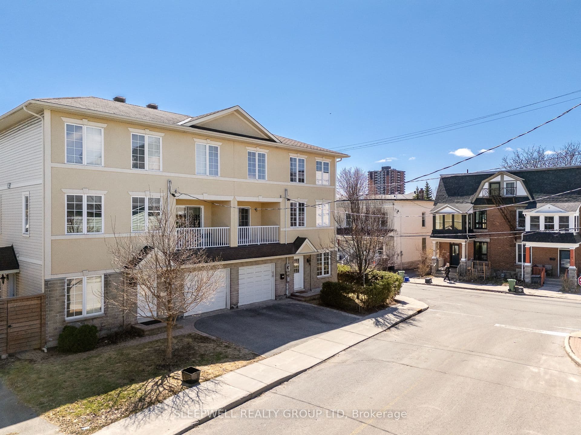 54 Christie Street photo 1