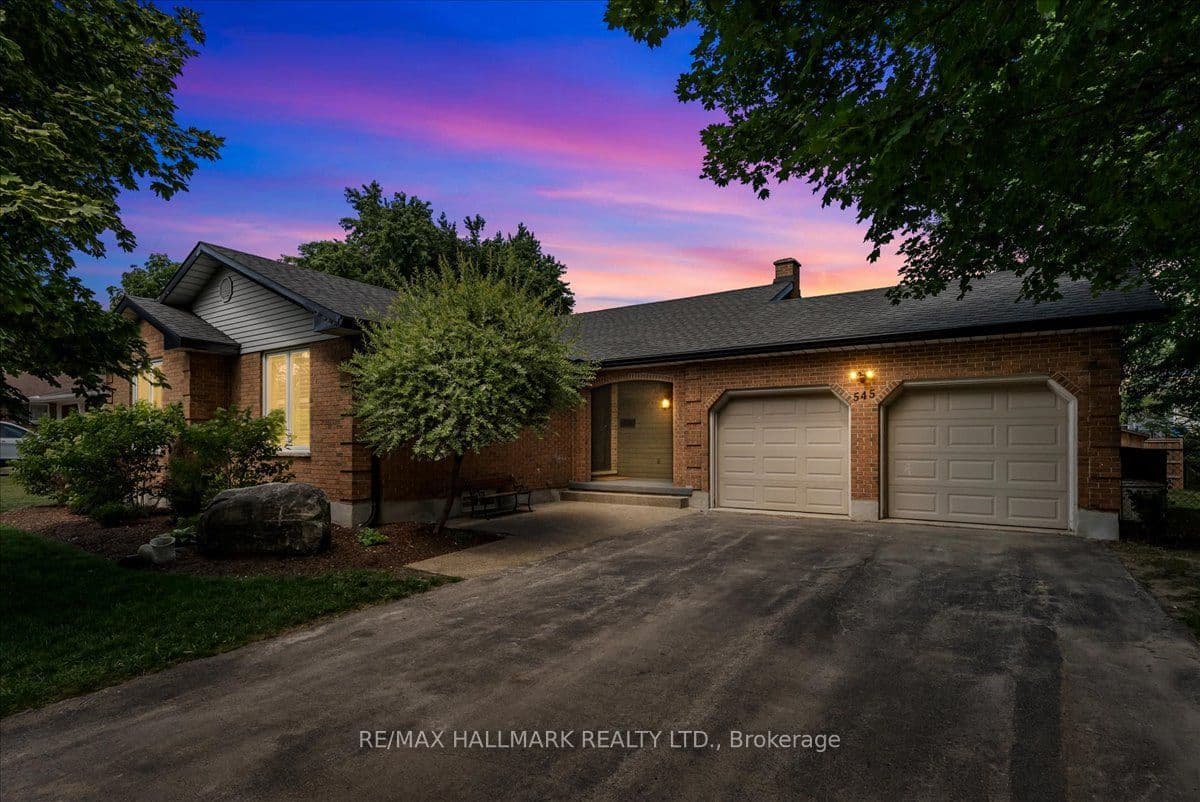 545 St George Street photo 1
