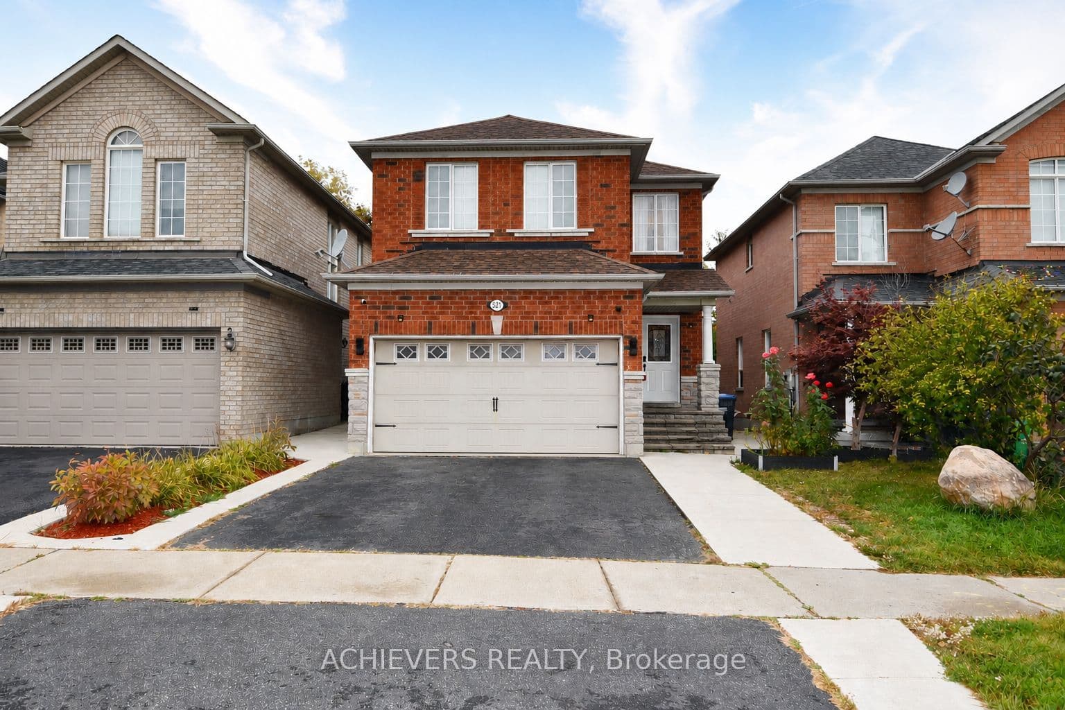 521 Navigator Drive photo 1