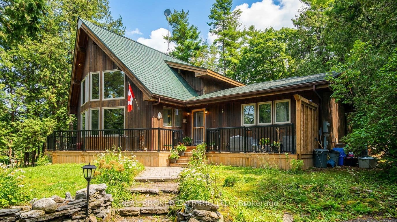 1 Woodland Drive photo 1