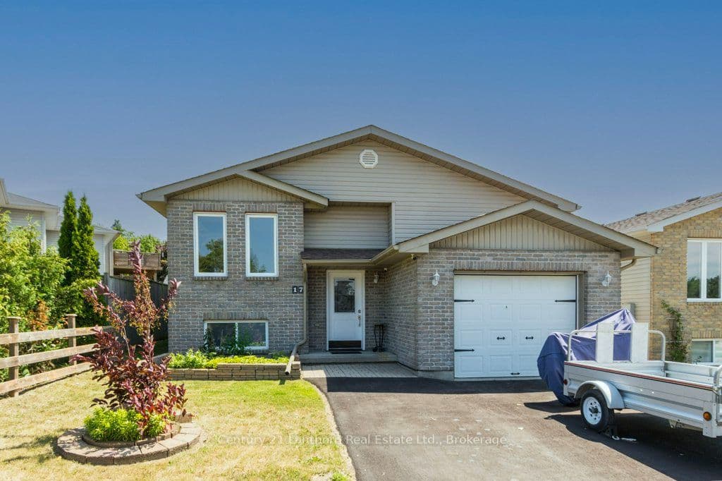 17 Mayhew Drive photo 1