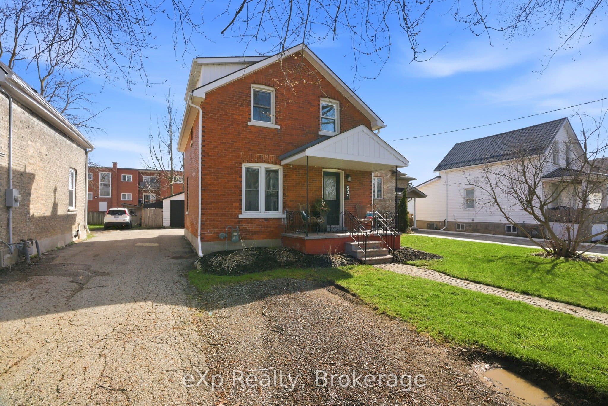 531 Brunswick Street photo 1