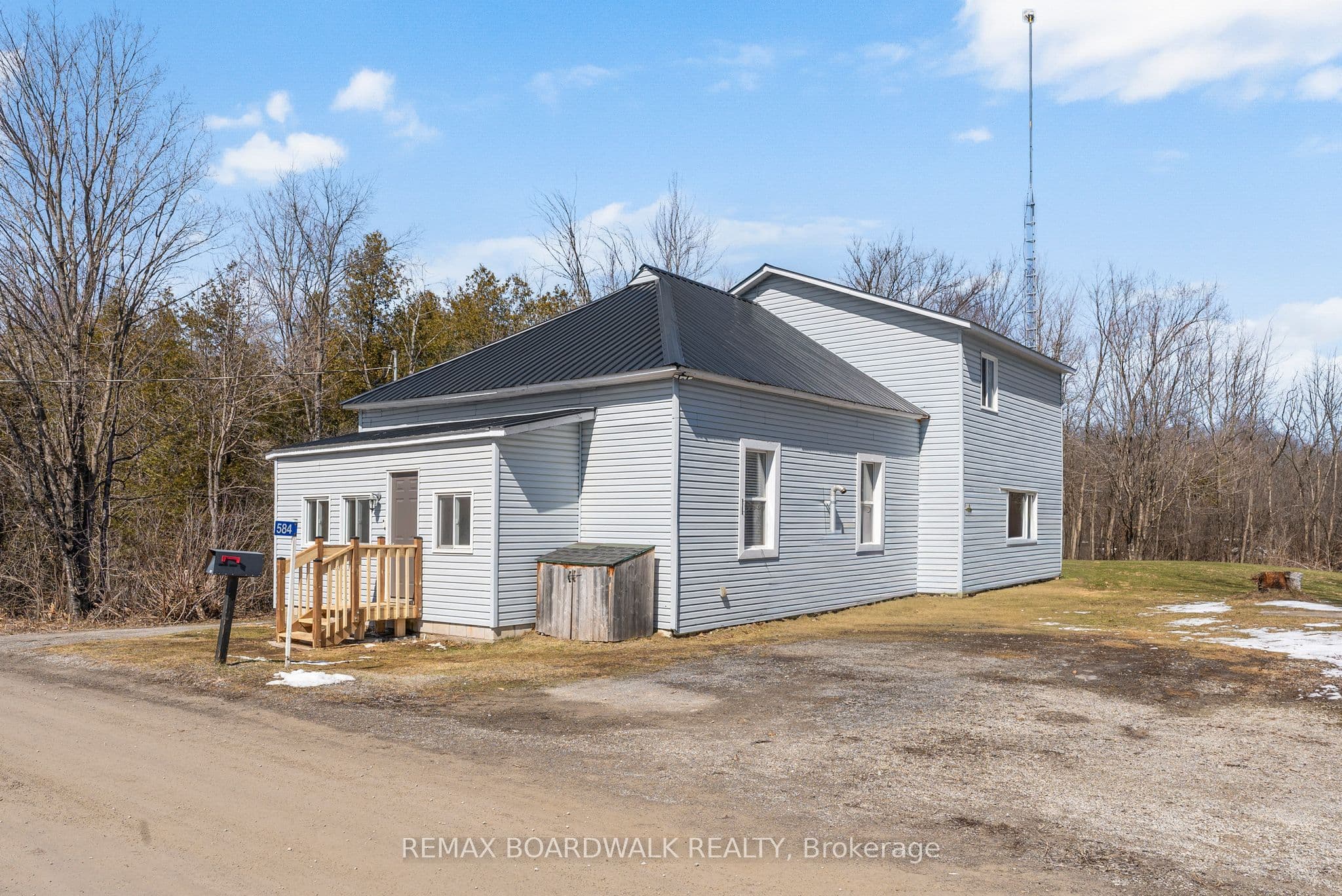 584 Ford Road photo 1