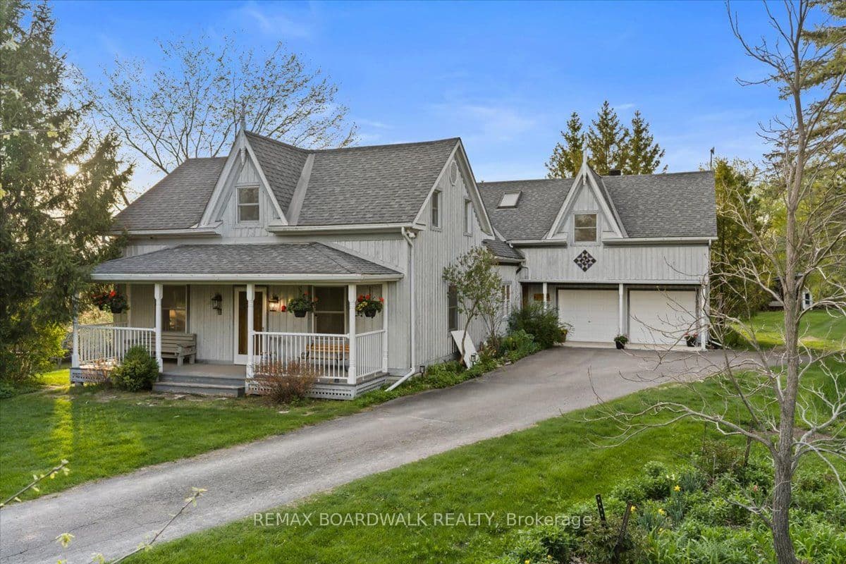 2464 Scrivens Drive photo 1